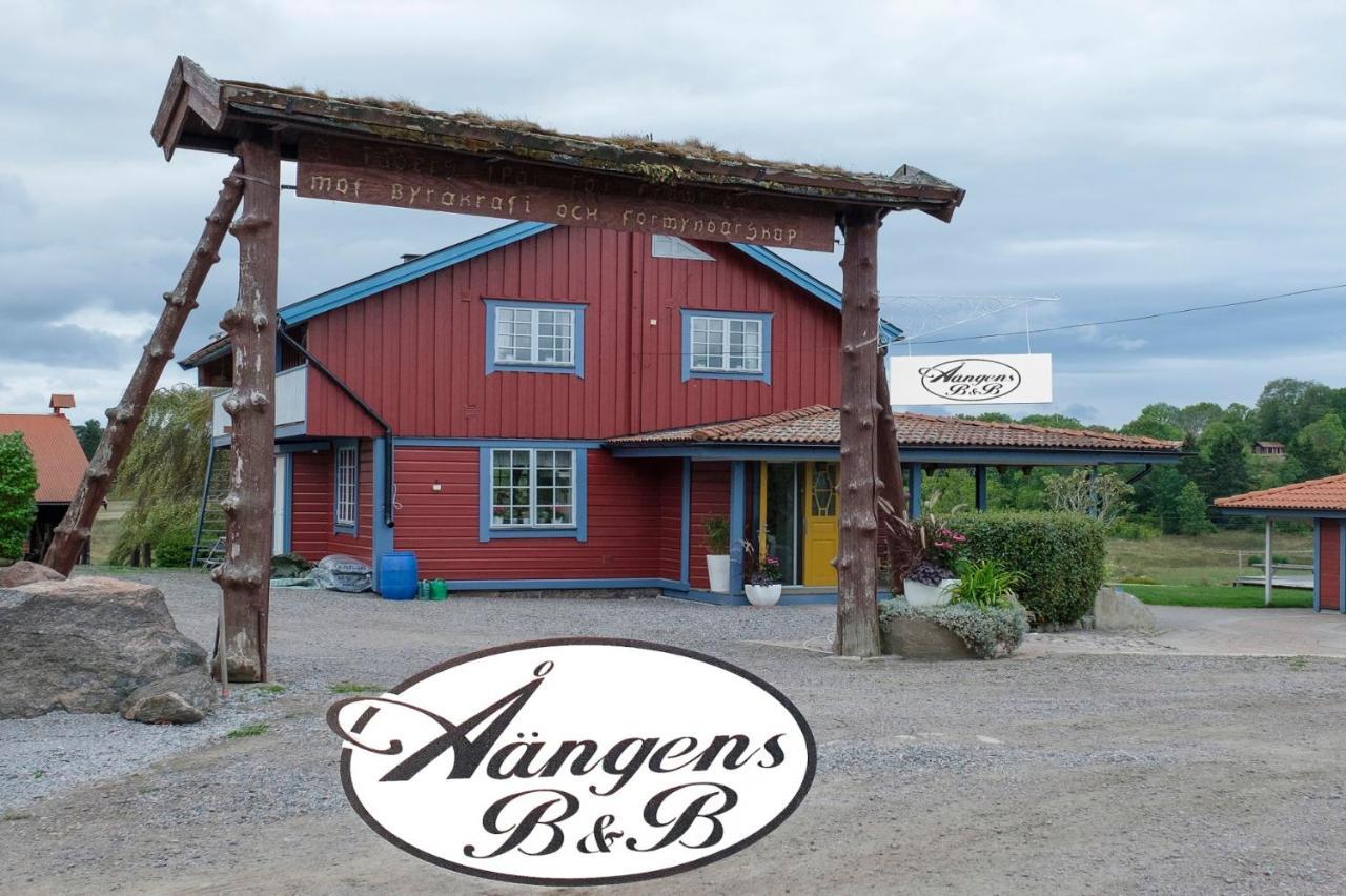 Aaengens Bed O Breakfast Acomodação com café da manhã Söderköping Exterior foto
